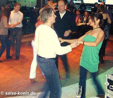 Salsa in Kln: MP 34 im Mediapark